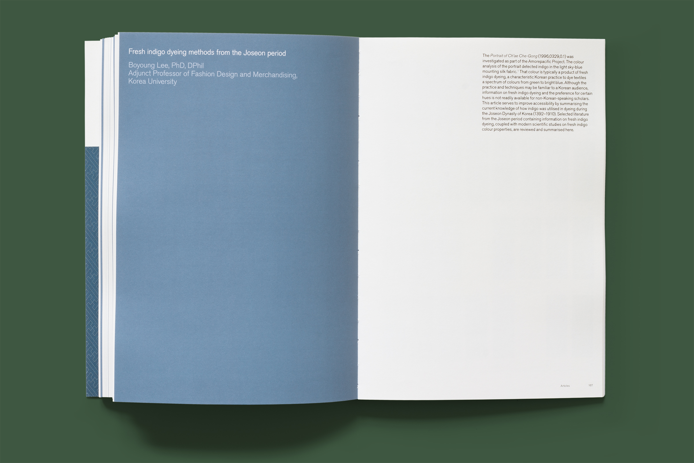 Top-down photo of an inside spread